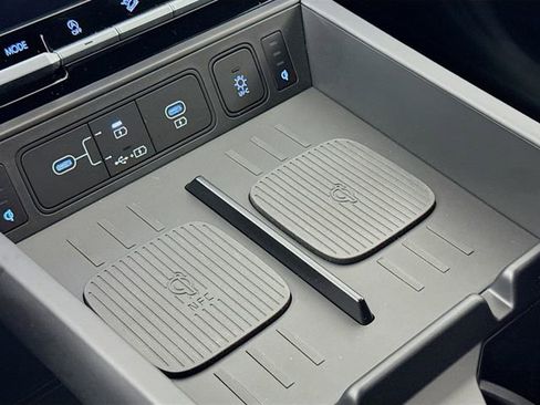 New 2025 Hyundai Santa Fe Calligraphy FWD image 36