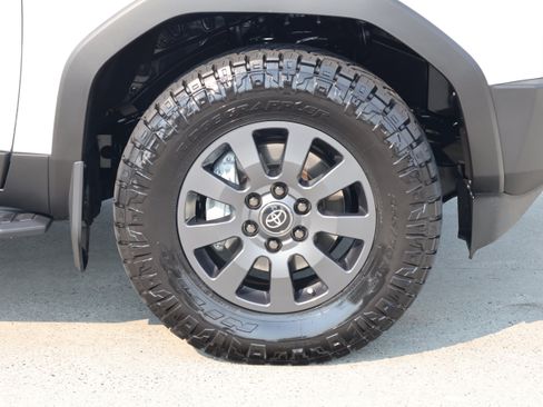 Used 2025 Toyota Land Cruiser w/ Premium Package AWD/4WD image 11