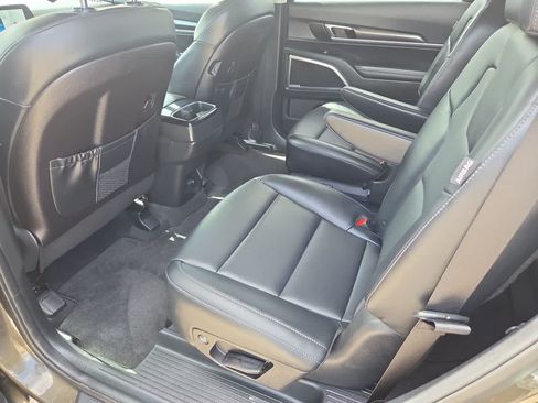 Used 2025 Kia Telluride S FWD image 20
