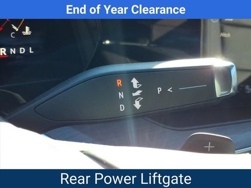 New 2025 Chevrolet Suburban Premier image 17