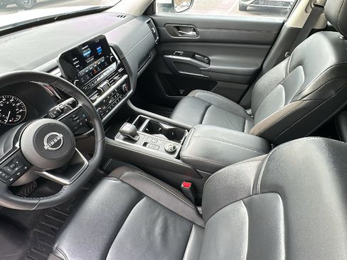 Certified 2023 Nissan Pathfinder SL image 20