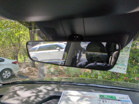 New 2026 Kia Carnival FWD image 23