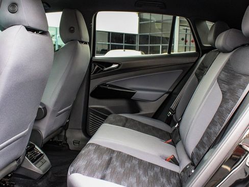 Used 2022 Volkswagen ID.4 Pro image 34