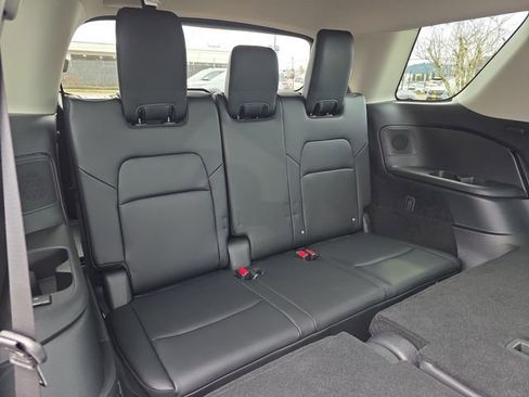 New 2026 Nissan Pathfinder Platinum image 15