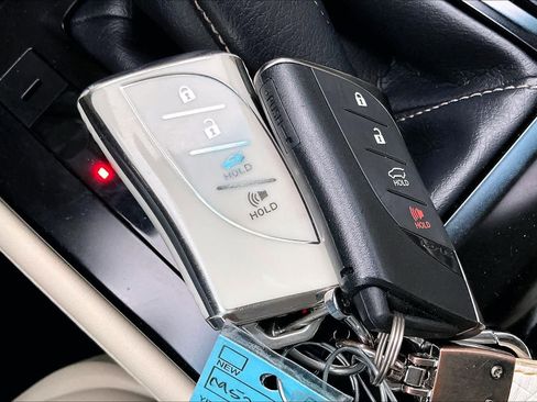 Used 2021 Lexus GX 460 Premium image 13