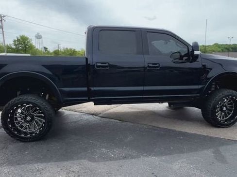 Used 2021 Ford F250 Lariat w/ Tremor Off-Road Package AWD/4WD image 9