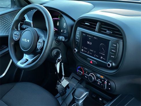Used 2024 Kia Soul LX w/ Option Group 015 image 32