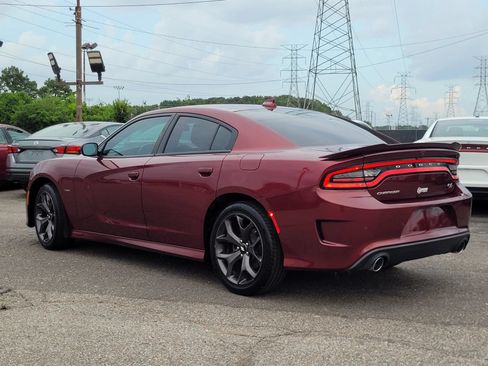 Used 2019 Dodge Charger R/T RWD image 4