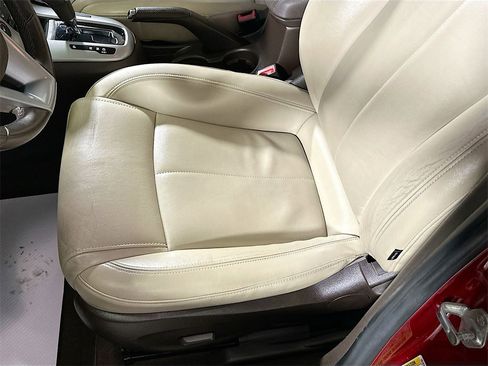 Used 2011 Chevrolet Cruze LT image 19