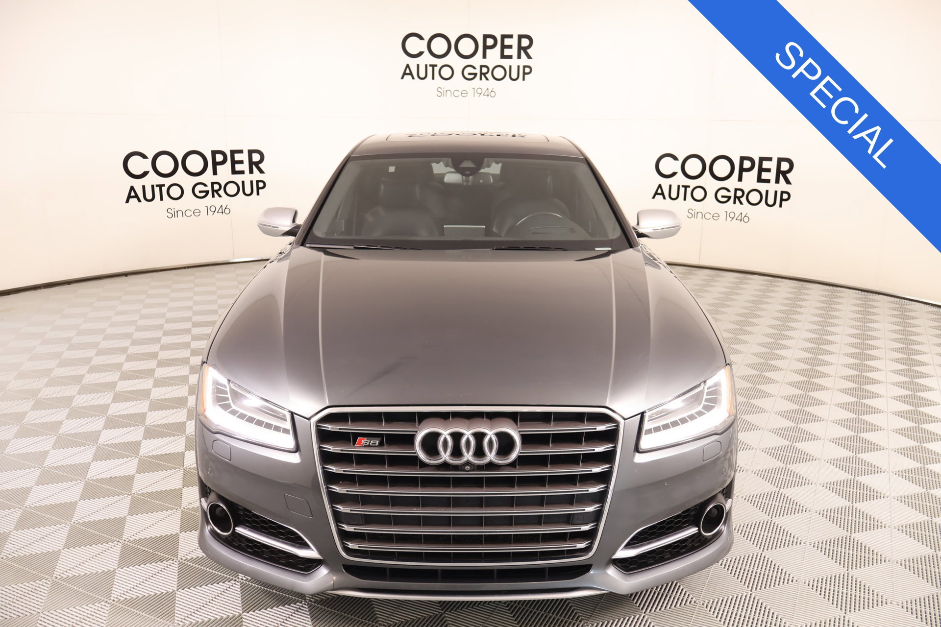 Used 2015 Audi S8 w/ S8 Driver Assistance Package AWD/4WD image 10