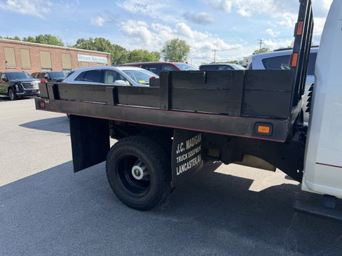 Used 2022 Chevrolet Silverado 3500 W/T w/ WT Convenience Package AWD/4WD image 1