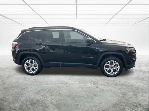 New 2025 Jeep Compass Latitude w/ Sun & Sound Group image 3
