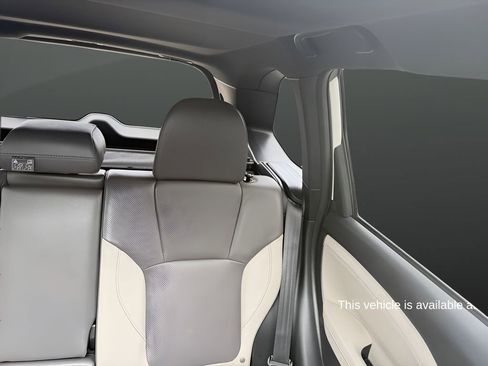 Used 2025 Subaru Forester Limited image 21