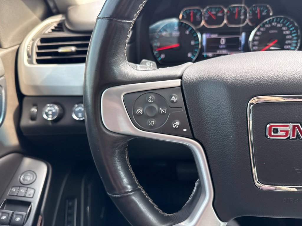 Used 2017 GMC Yukon SLT AWD/4WD image 18