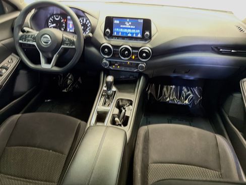 Used 2020 Nissan Sentra S FWD image 12