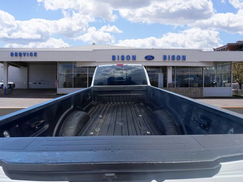 Used 2021 Ford F350 Lariat image 13