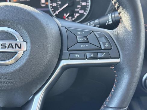 Used 2021 Nissan Sentra SR w/ SR Premium Package image 8