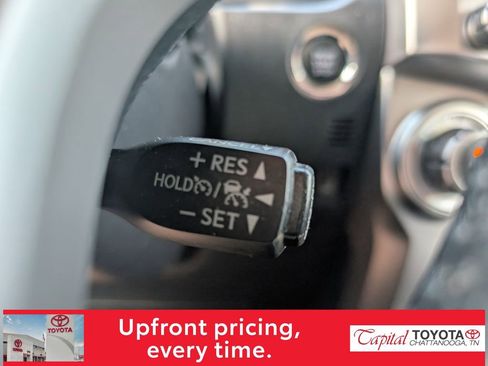 Used 2023 Toyota 4Runner Limited image 18