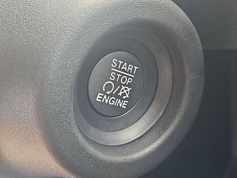 New 2025 RAM ProMaster 2500 image 13