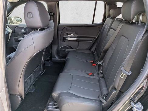 New 2026 Mercedes-Benz GLB 250 image 14