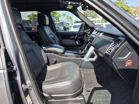 Used 2018 Land Rover Range Rover HSE AWD/4WD image 17
