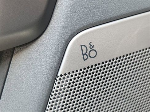 Used 2025 Ford F150 Lariat w/ Equipment Group 501A Mid image 24