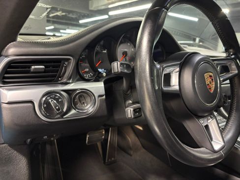 Used 2017 Porsche 911 Carrera S RWD image 12