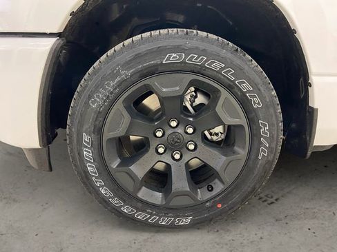 New 2026 RAM 1500 Express image 16