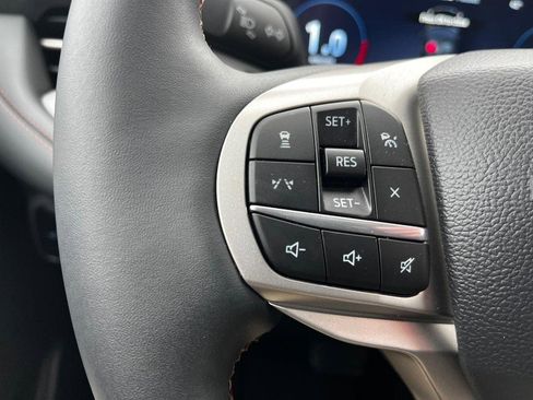 New 2025 Ford Explorer Active w/ Active Comfort Package image 11