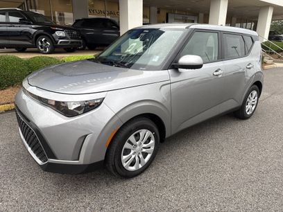Used 2025 Kia Soul LX