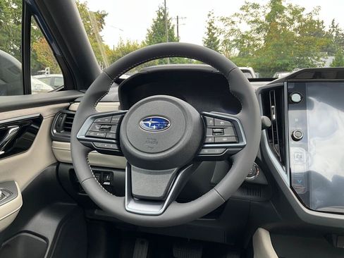 Used 2025 Subaru Forester Limited AWD/4WD image 22