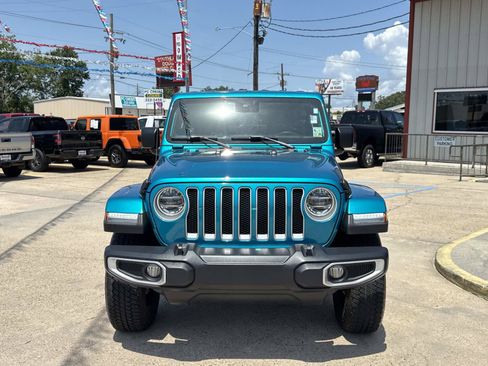 Used 2020 Jeep Wrangler Unlimited Sahara AWD/4WD image 2