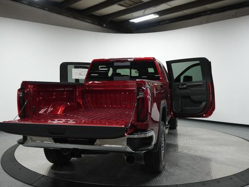 New 2026 GMC Sierra 2500 SLT w/ SLT Convenience Package image 10