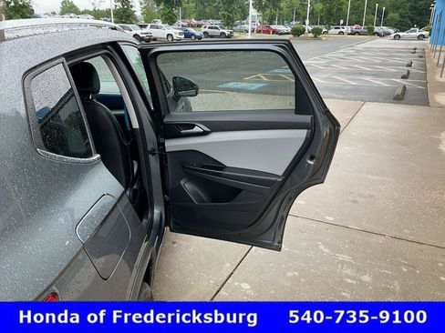 Used 2022 Volkswagen Taos SE AWD/4WD image 15