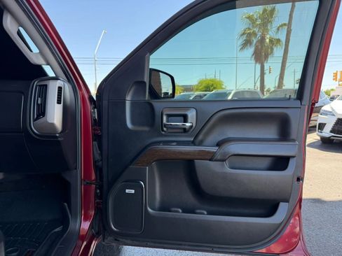 Used 2017 GMC Sierra 1500 Denali w/ Denali Ultimate Package image 32