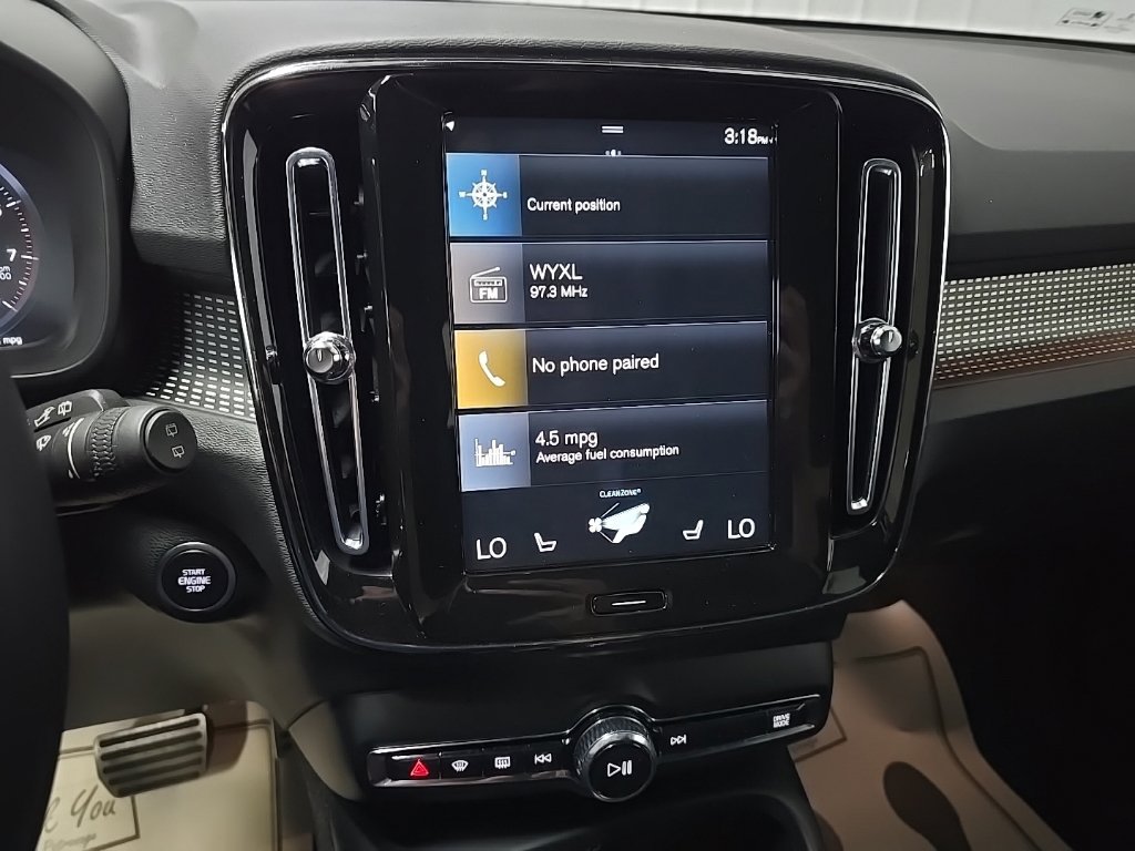Used 2022 Volvo XC40 T5 R-Design w/ Climate Package AWD/4WD image 26