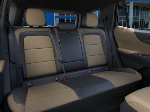 New 2026 Chevrolet Equinox ACTIV FWD image 17