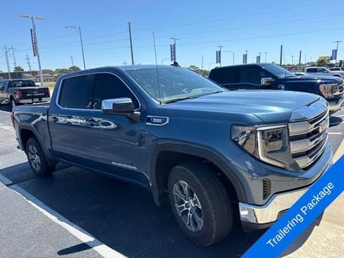 Used 2024 GMC Sierra 1500 SLE w/ X31 Off-Road Package AWD/4WD image 10