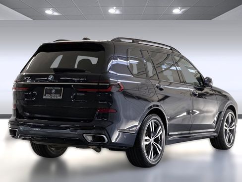 Certified 2024 BMW X7 xDrive40i w/ Executive Package image 9