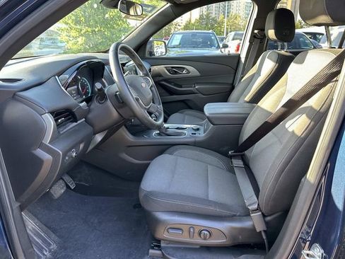 Used 2023 Chevrolet Traverse LT w/ LPO, Floor Liner Package image 21