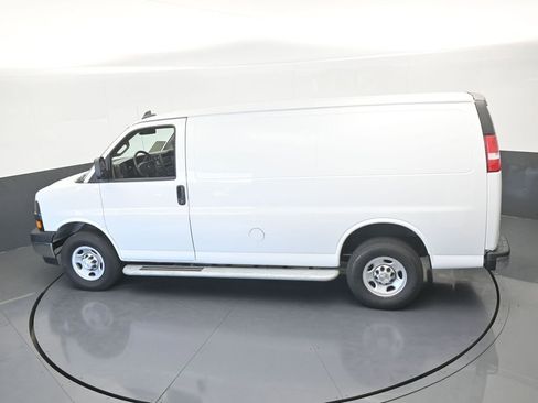 Used 2024 Chevrolet Express 2500 w/ Driver Convenience Package image 40