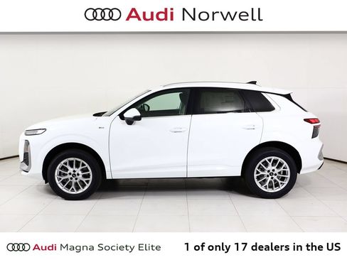 New 2026 Audi Q3 quattro 2.0T AWD/4WD image 11