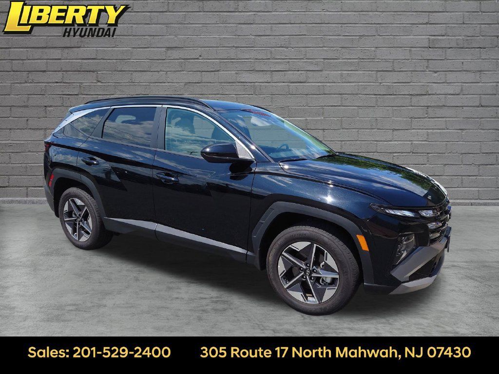 Certified 2026 Hyundai Tucson SEL Plus AWD/4WD image 2