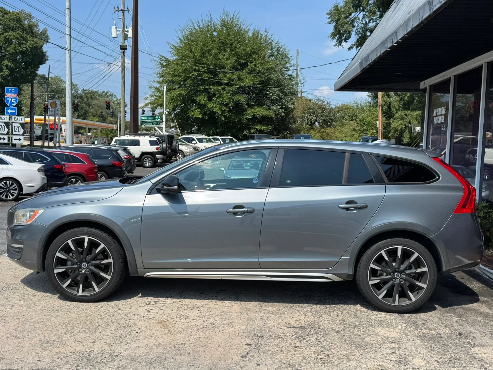 Used 2016 Volvo V60 T5 Cross Country w/ Convenience Package AWD/4WD image 4