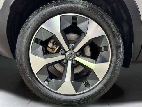 Used 2023 Volvo XC40 B5 Plus w/ Driver Assist Package AWD/4WD image 19