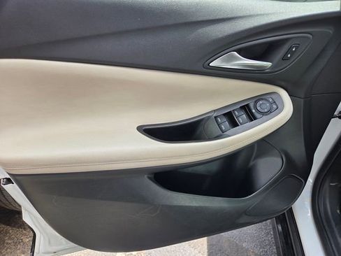 Used 2024 Buick Encore GX Sport Touring FWD image 9