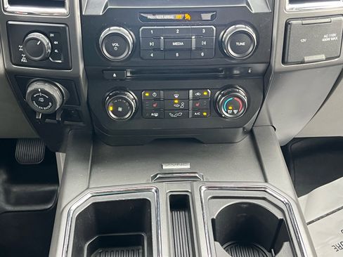 Used 2016 Ford F150 XLT w/ Equipment Group 302A Luxury image 32