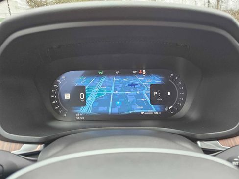 Certified 2025 Volvo V60 B5 Cross Country Plus image 27