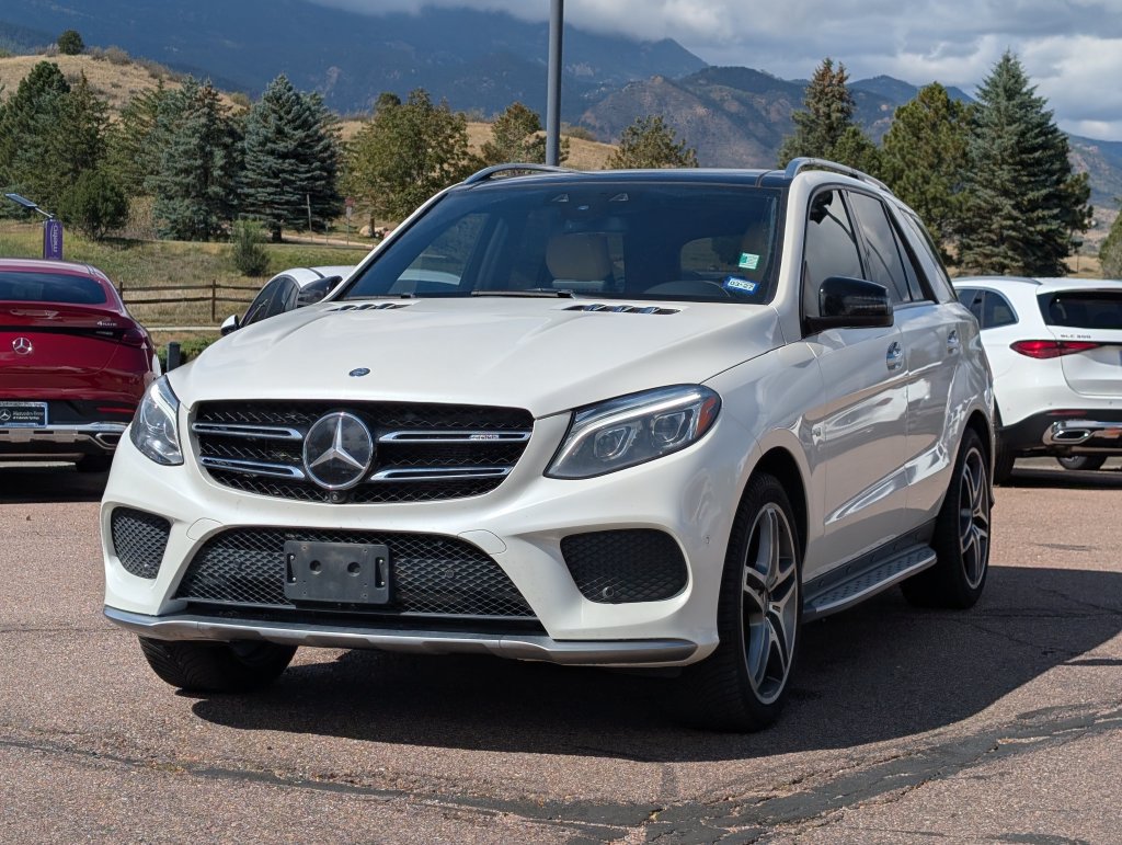 Certified 2017 Mercedes-Benz GLE 43 AMG 4MATIC image 3