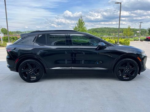 Used 2026 Chevrolet Equinox EV RS FWD image 20